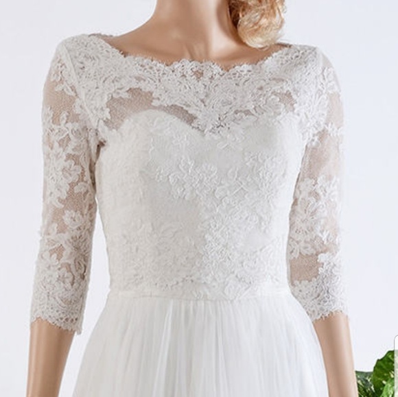 Dresses & Skirts - Lace Bolero
